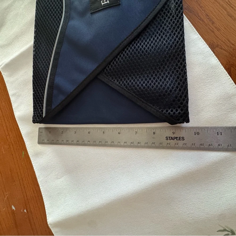 Eagle Creek Pack It Garment Folder Travel Organizer Blue and Black